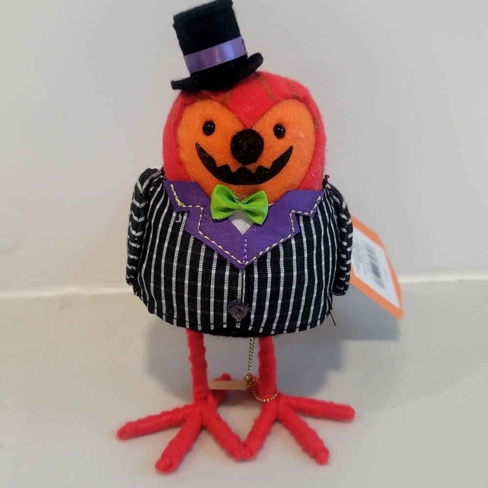New Target Hyde & EEK! Boutique Featherly Friends "Gourdon" Bird Halloween 2024
